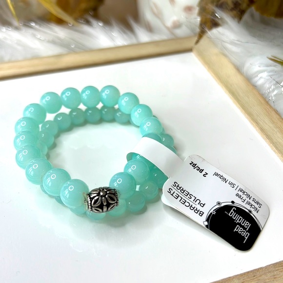 Jewelry Nwt 2pc Set Bead Landing Bracelet Set Beautiful Mint Green